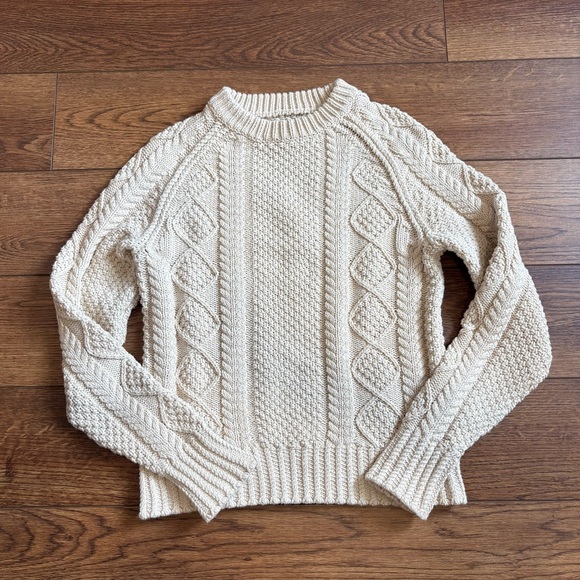 LL Bean Signature Sweaters - Cream Cable-Knit Crewneck Sweater